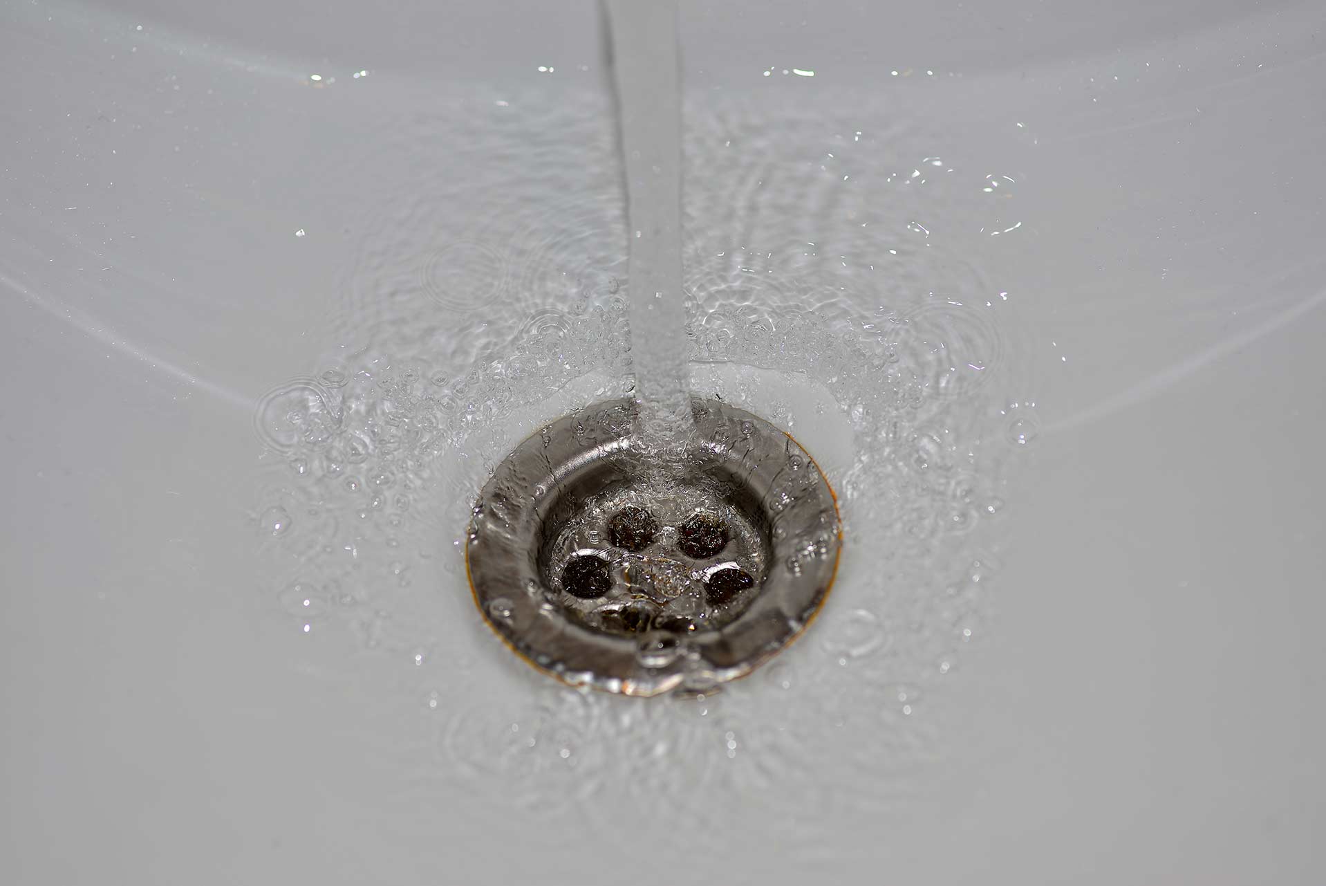 A2B Drains provides services to unblock blocked sinks and drains for properties in Shortlands.
